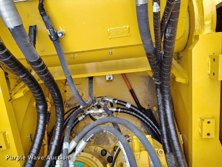 image for item EH0241 2023 Caterpillar 352 excavator