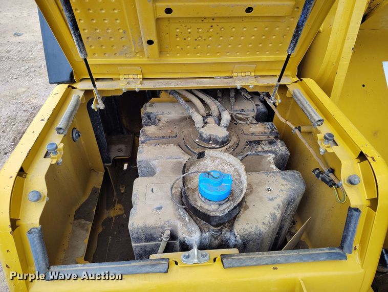 image for item EH0241 2023 Caterpillar 352 excavator