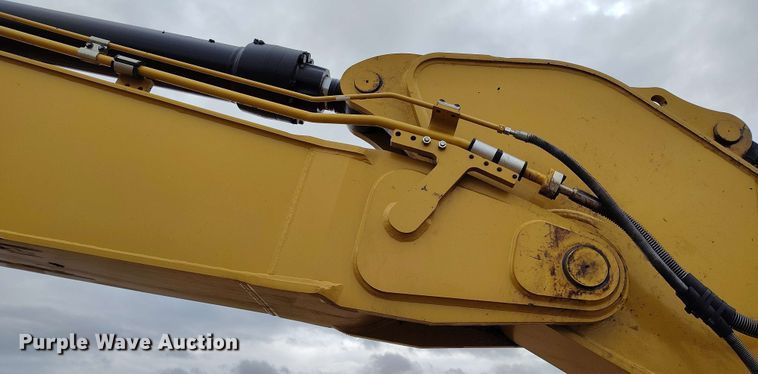 image for item EH0241 2023 Caterpillar 352 excavator