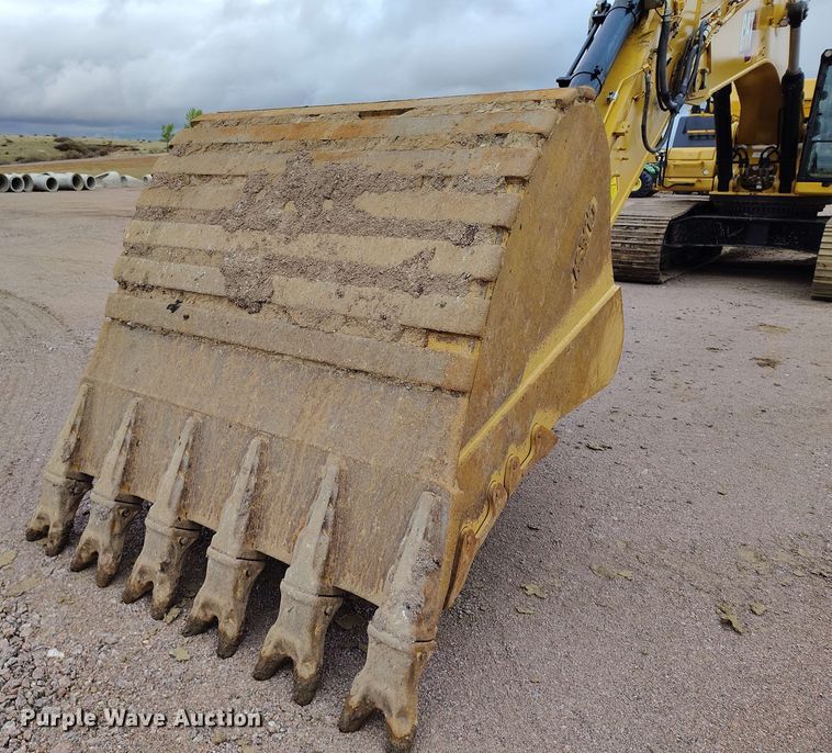 image for item EH0241 2023 Caterpillar 352 excavator