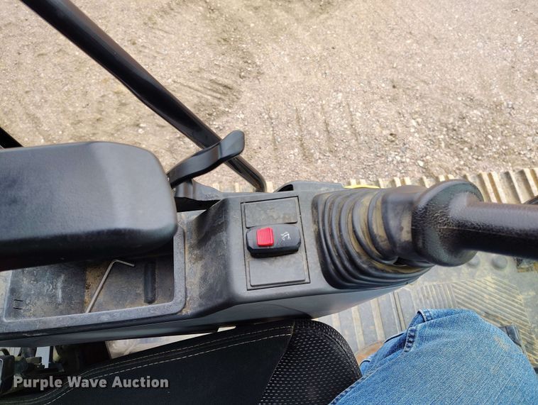 image for item EH0241 2023 Caterpillar 352 excavator