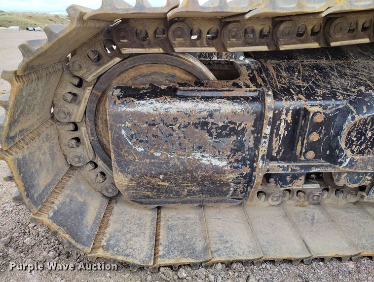 image for item EH0241 2023 Caterpillar 352 excavator
