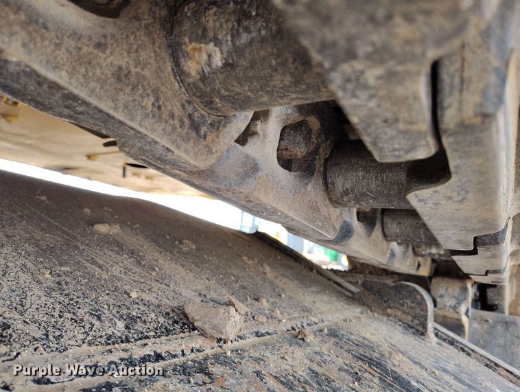 image for item EH0241 2023 Caterpillar 352 excavator