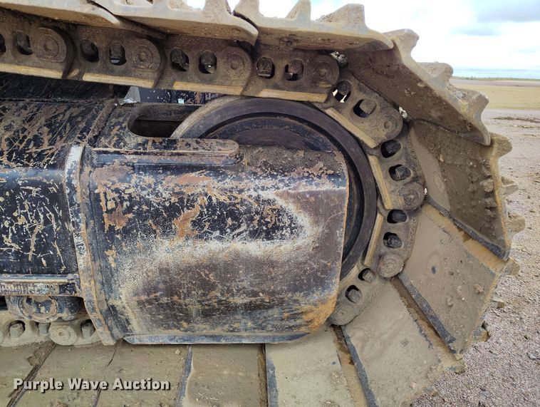 image for item EH0241 2023 Caterpillar 352 excavator