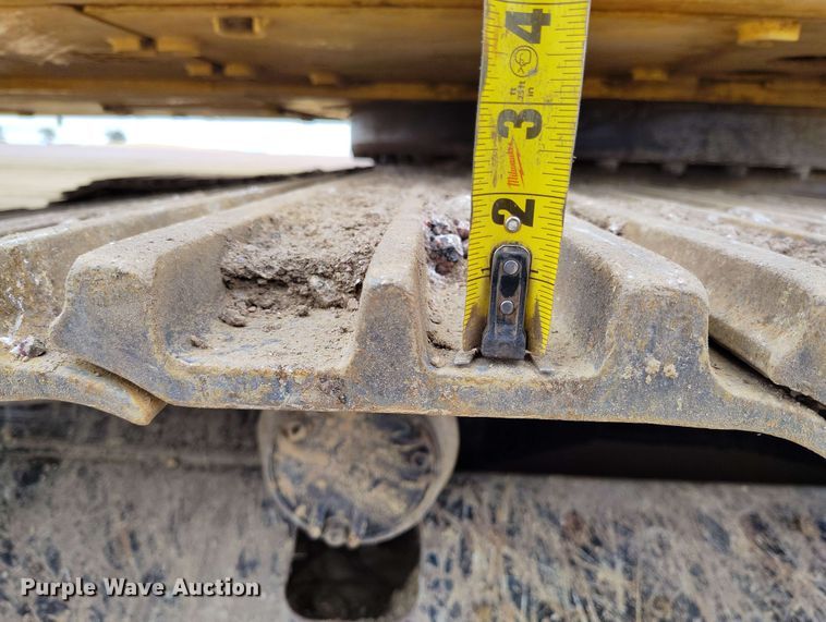 image for item EH0241 2023 Caterpillar 352 excavator