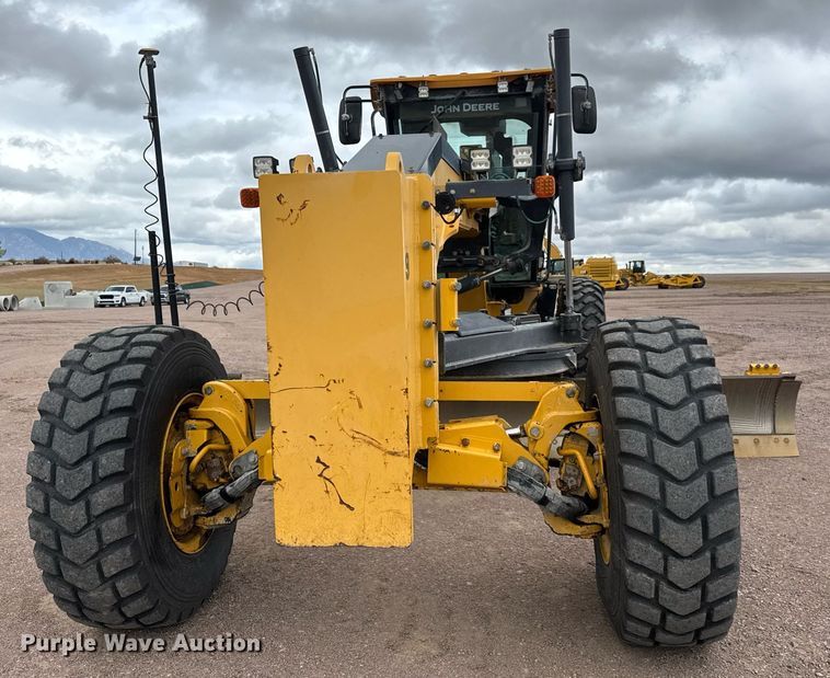 image for item EH0242 2018 John Deere 872G motor grader