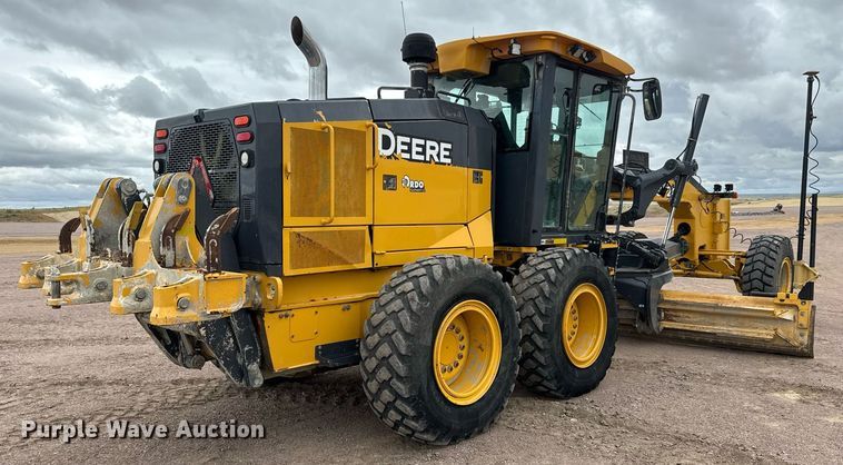 image for item EH0242 2018 John Deere 872G motor grader