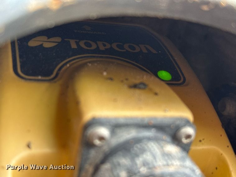 image for item EH0242 2018 John Deere 872G motor grader