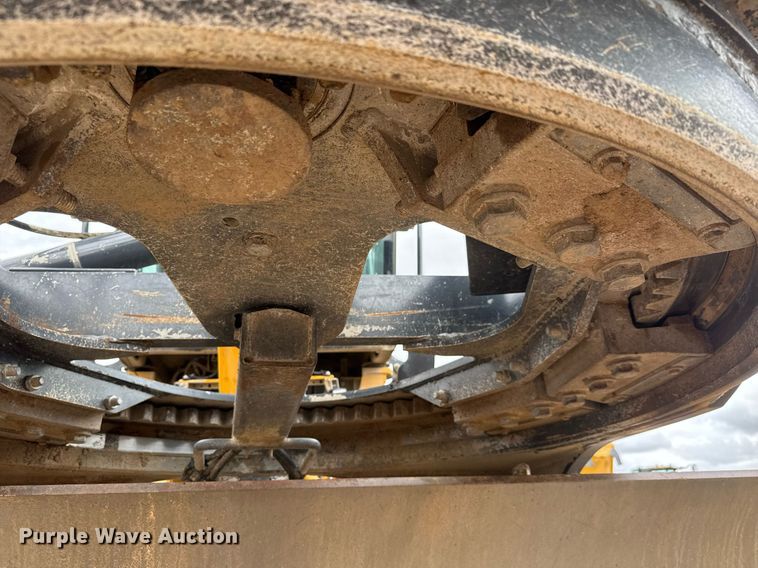 image for item EH0242 2018 John Deere 872G motor grader