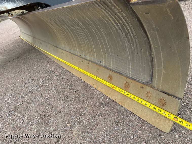 image for item EH0242 2018 John Deere 872G motor grader