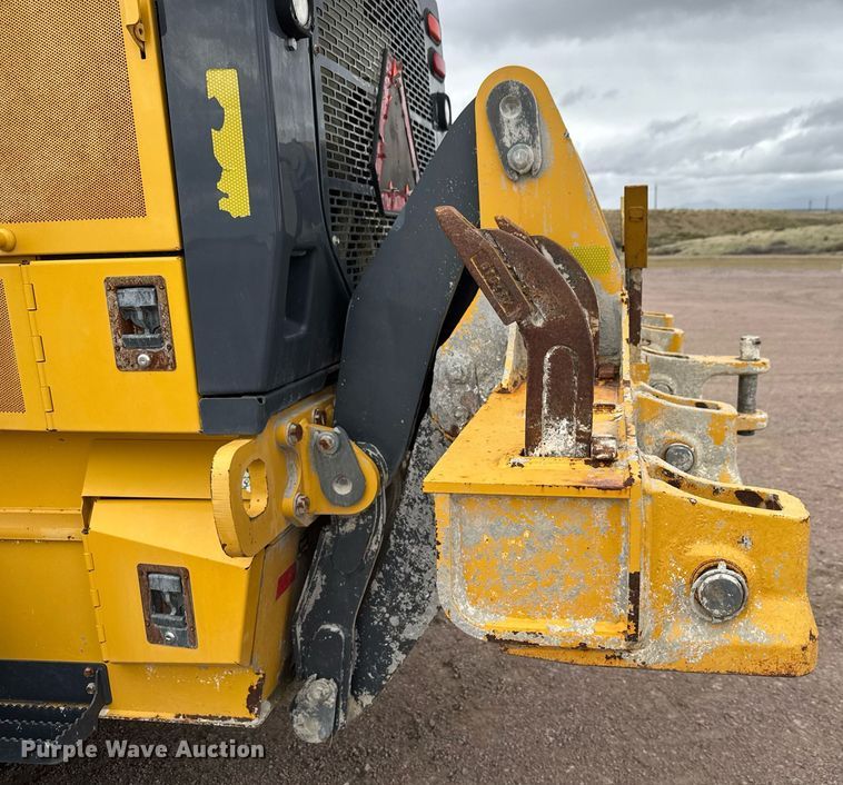 image for item EH0242 2018 John Deere 872G motor grader