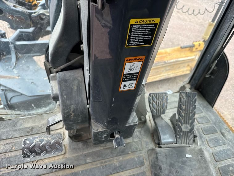 image for item EH0242 2018 John Deere 872G motor grader