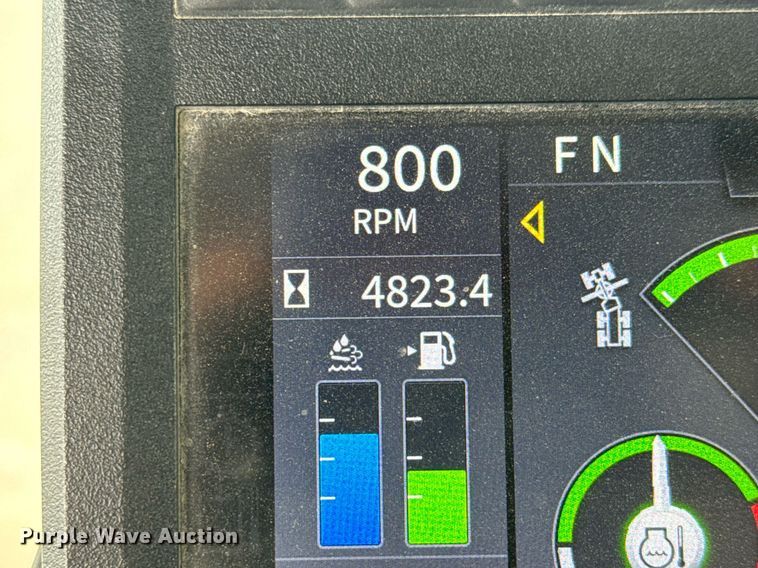 image for item EH0242 2018 John Deere 872G motor grader