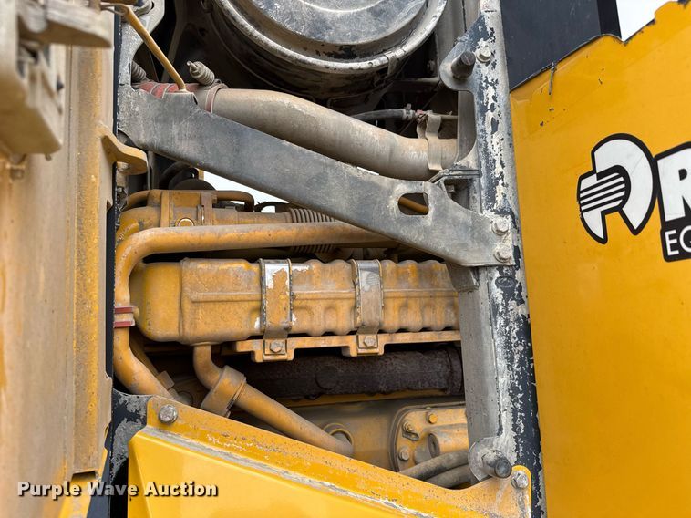 image for item EH0242 2018 John Deere 872G motor grader