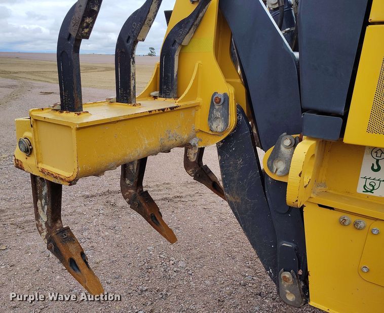 image for item EH0243 2018 John Deere 772G motor grader