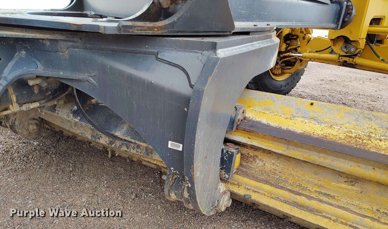 image for item EH0243 2018 John Deere 772G motor grader