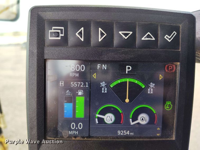 image for item EH0243 2018 John Deere 772G motor grader