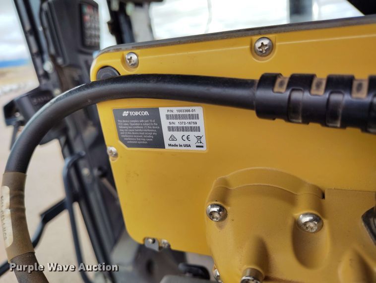 image for item EH0243 2018 John Deere 772G motor grader