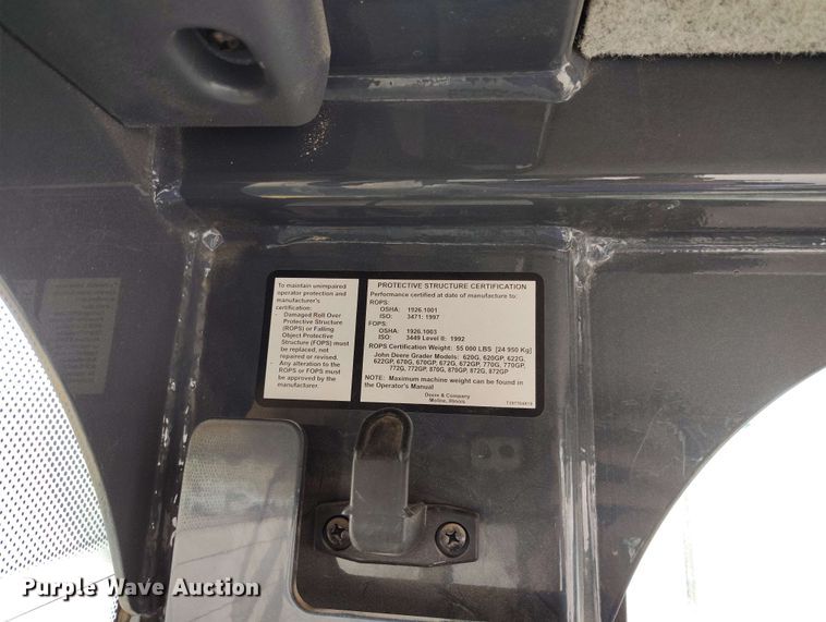 image for item EH0243 2018 John Deere 772G motor grader