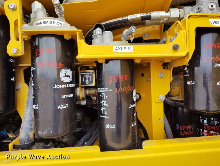 image for item EH0243 2018 John Deere 772G motor grader