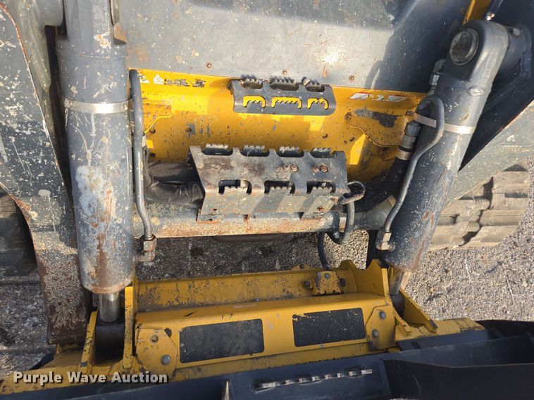 image for item EH0244 2018 John Deere 333G tracked skid steer loader