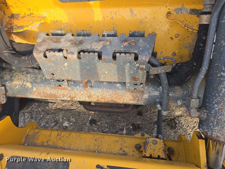 image for item EH0244 2018 John Deere 333G tracked skid steer loader