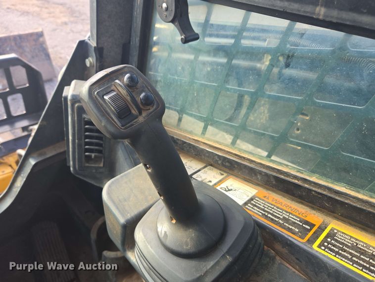 image for item EH0244 2018 John Deere 333G tracked skid steer loader