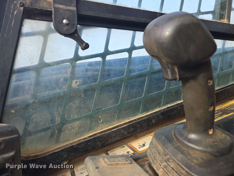 image for item EH0244 2018 John Deere 333G tracked skid steer loader