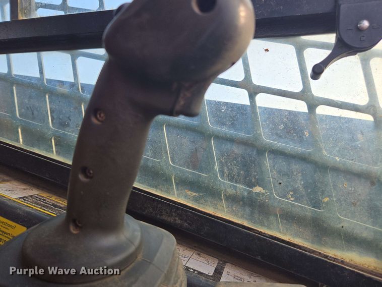 image for item EH0244 2018 John Deere 333G tracked skid steer loader