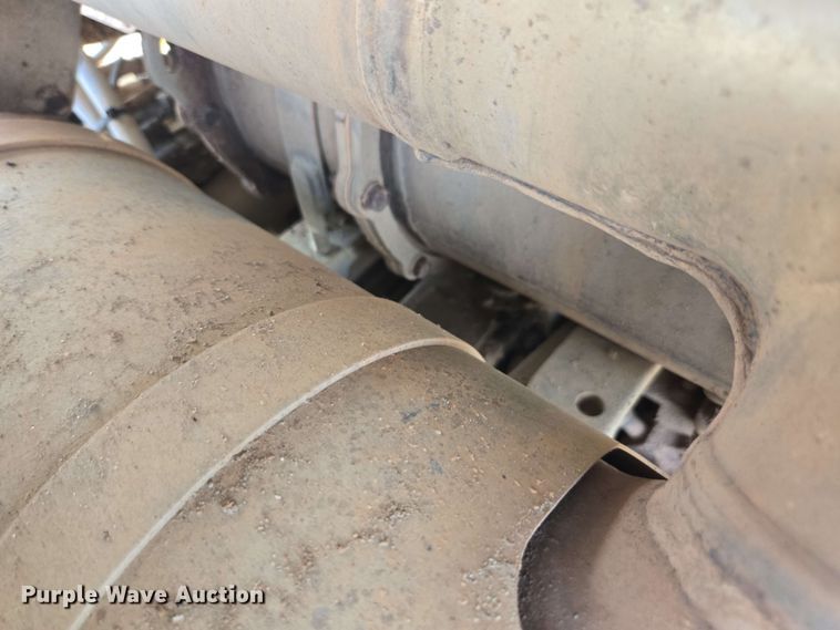 image for item EH0244 2018 John Deere 333G tracked skid steer loader