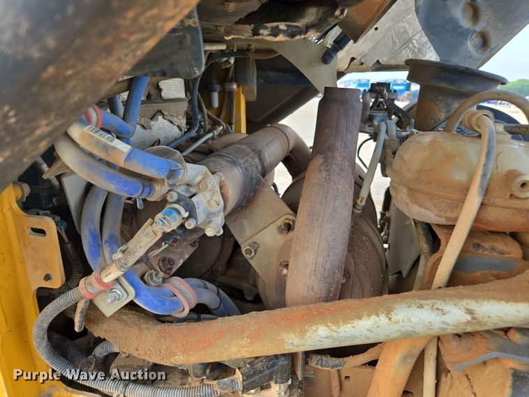 image for item EH0244 2018 John Deere 333G tracked skid steer loader