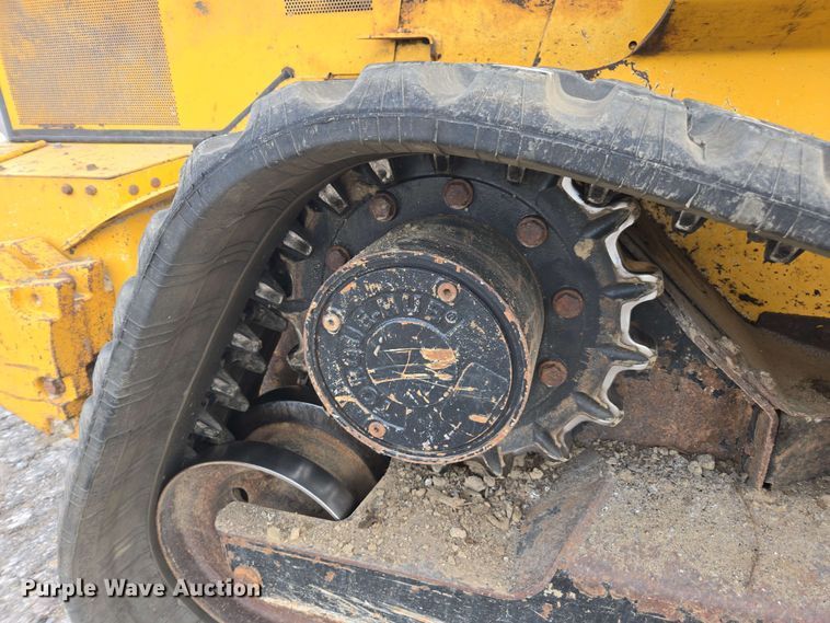 image for item EH0244 2018 John Deere 333G tracked skid steer loader