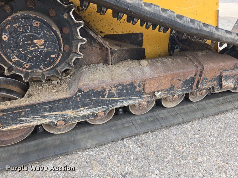 image for item EH0244 2018 John Deere 333G tracked skid steer loader