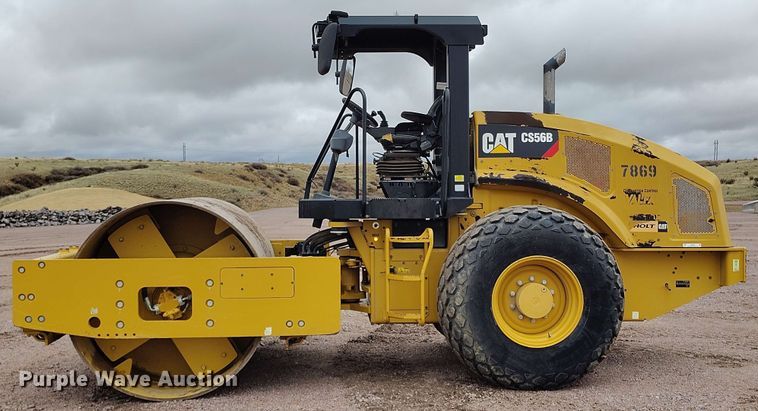image for item EH0245 2016 Caterpillar CS56B single drum vibratory roller