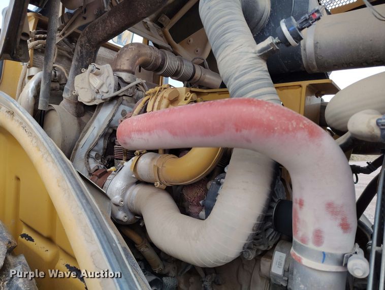 image for item EH0245 2016 Caterpillar CS56B single drum vibratory roller