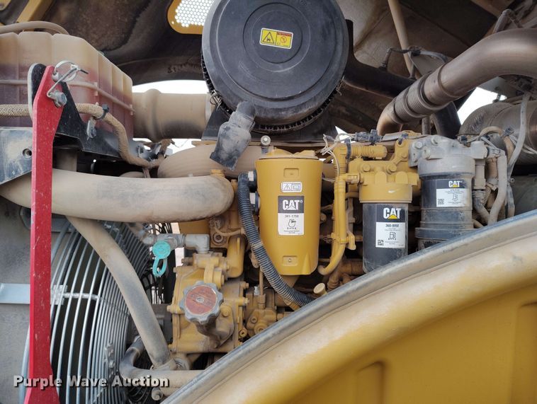 image for item EH0245 2016 Caterpillar CS56B single drum vibratory roller