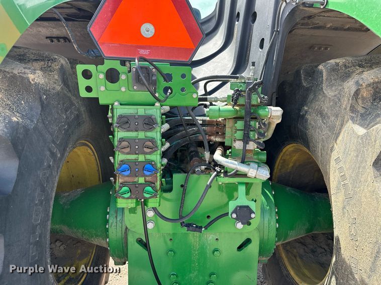 image for item EH0246 2018 John Deere 9470R  Scraper Special 4WD tractor