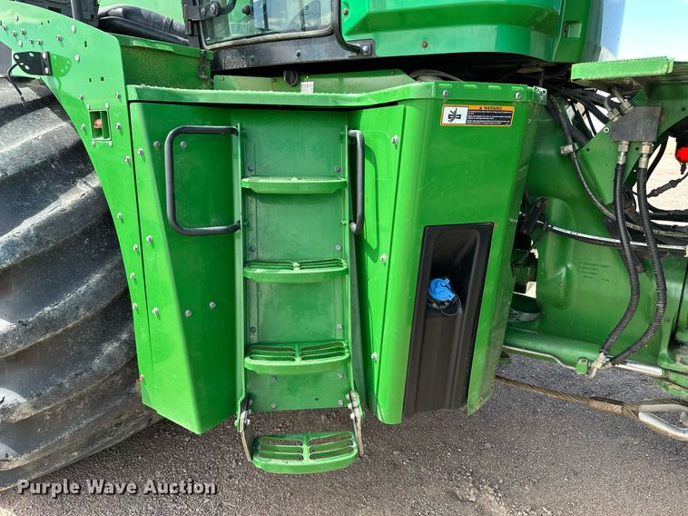 image for item EH0246 2018 John Deere 9470R  Scraper Special 4WD tractor