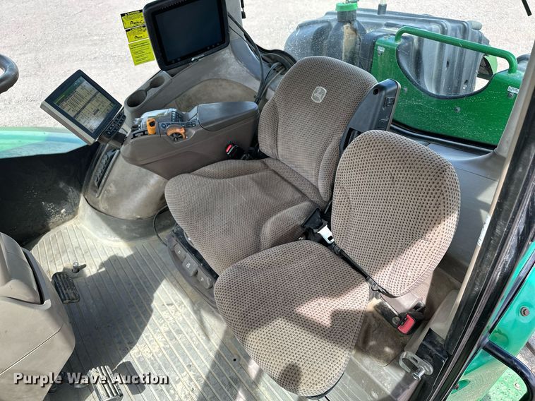 image for item EH0246 2018 John Deere 9470R  Scraper Special 4WD tractor