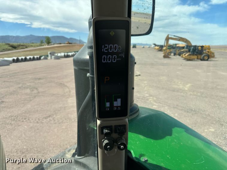 image for item EH0246 2018 John Deere 9470R  Scraper Special 4WD tractor