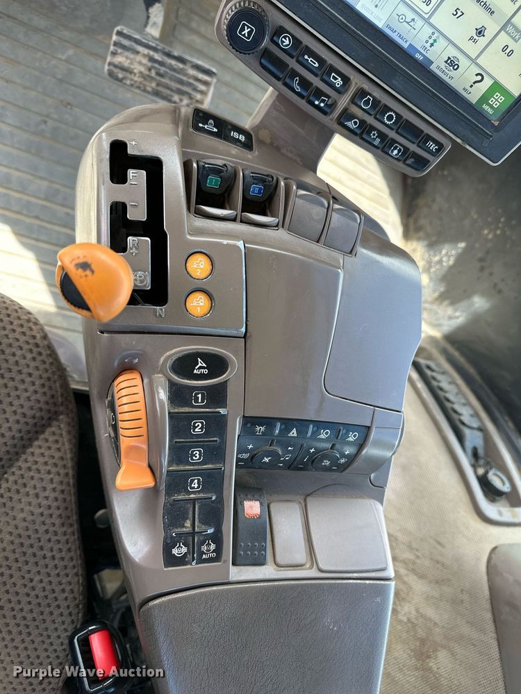 image for item EH0246 2018 John Deere 9470R  Scraper Special 4WD tractor