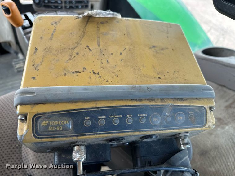 image for item EH0246 2018 John Deere 9470R  Scraper Special 4WD tractor