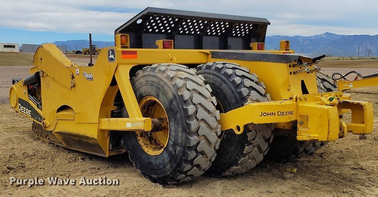 image for item EH0247 2018 John Deere 2010DE scraper