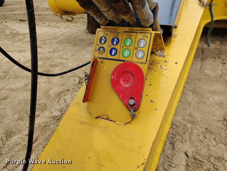 image for item EH0247 2018 John Deere 2010DE scraper