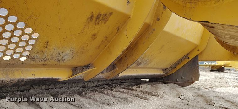 image for item EH0247 2018 John Deere 2010DE scraper