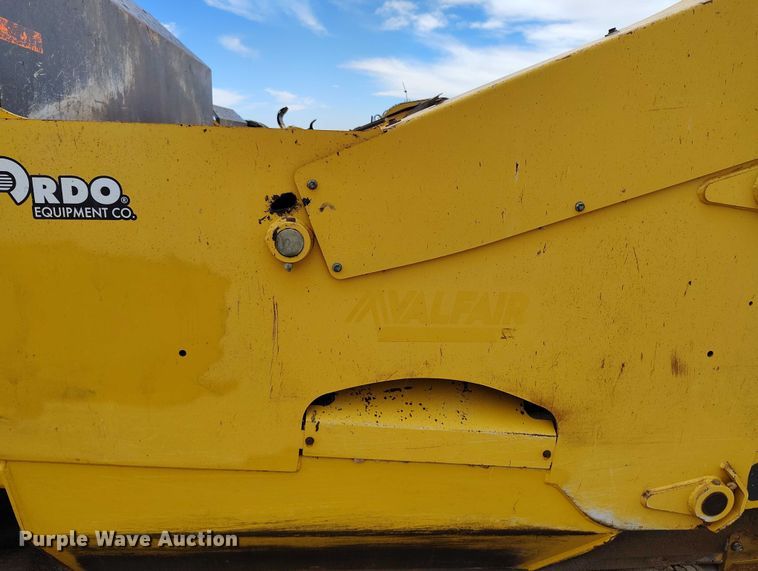 image for item EH0247 2018 John Deere 2010DE scraper