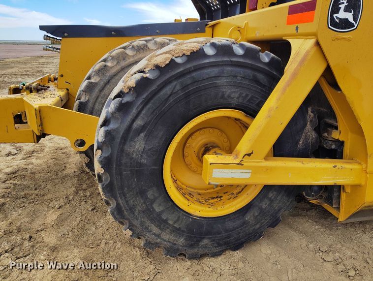 image for item EH0247 2018 John Deere 2010DE scraper