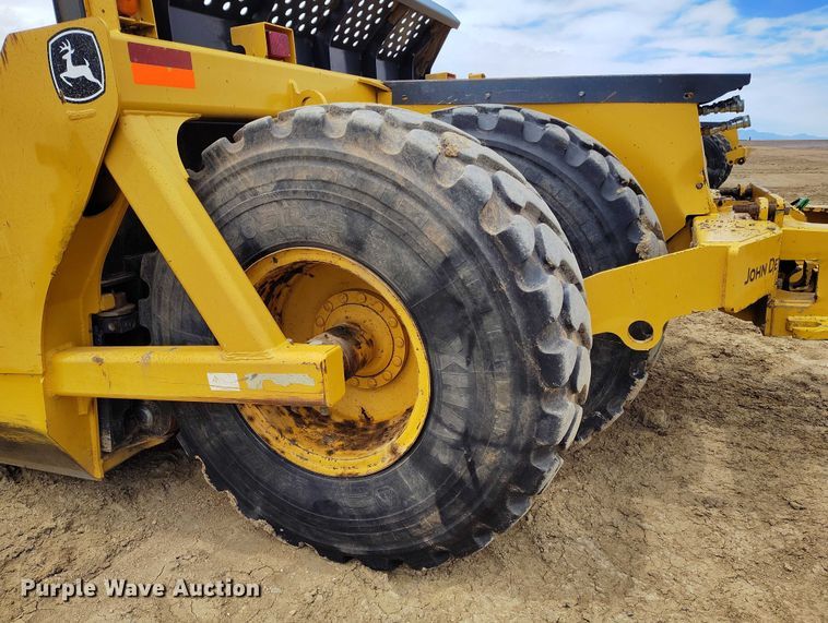 image for item EH0247 2018 John Deere 2010DE scraper