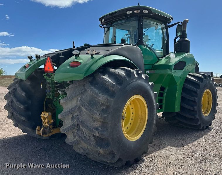 image for item EH0249 2018 John Deere 9470R Scraper Special 4WD tractor