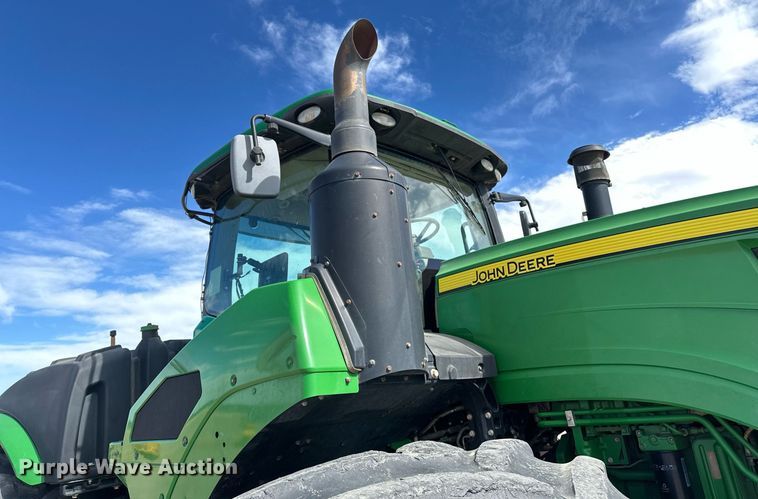 image for item EH0249 2018 John Deere 9470R Scraper Special 4WD tractor